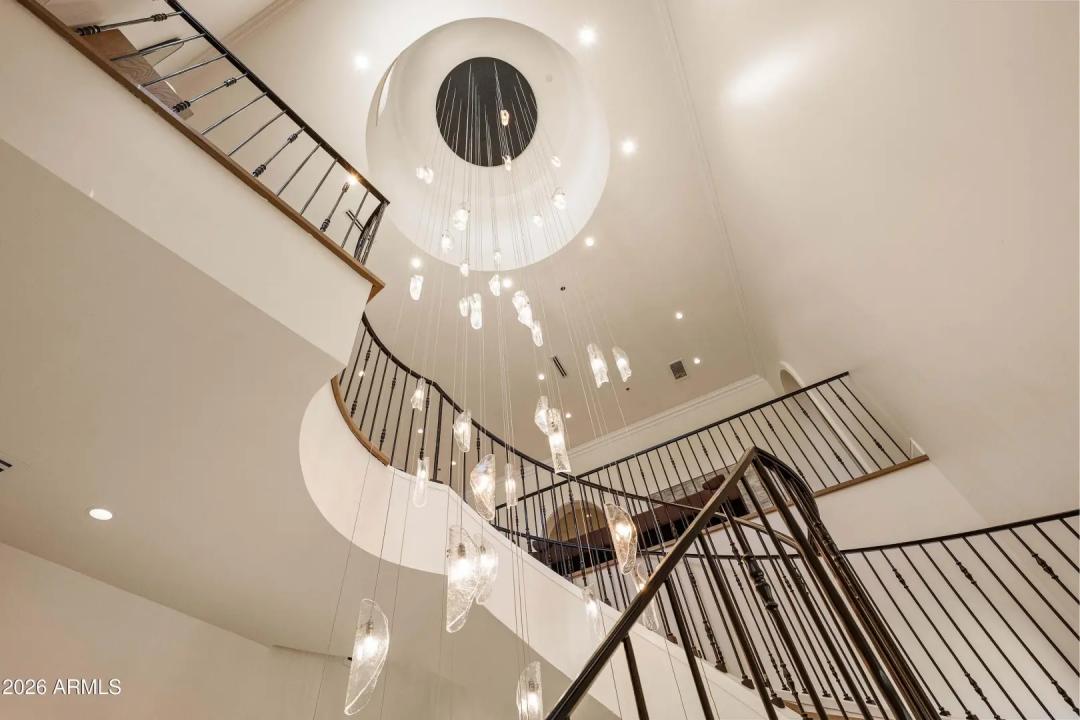 Real Estate Picture 36