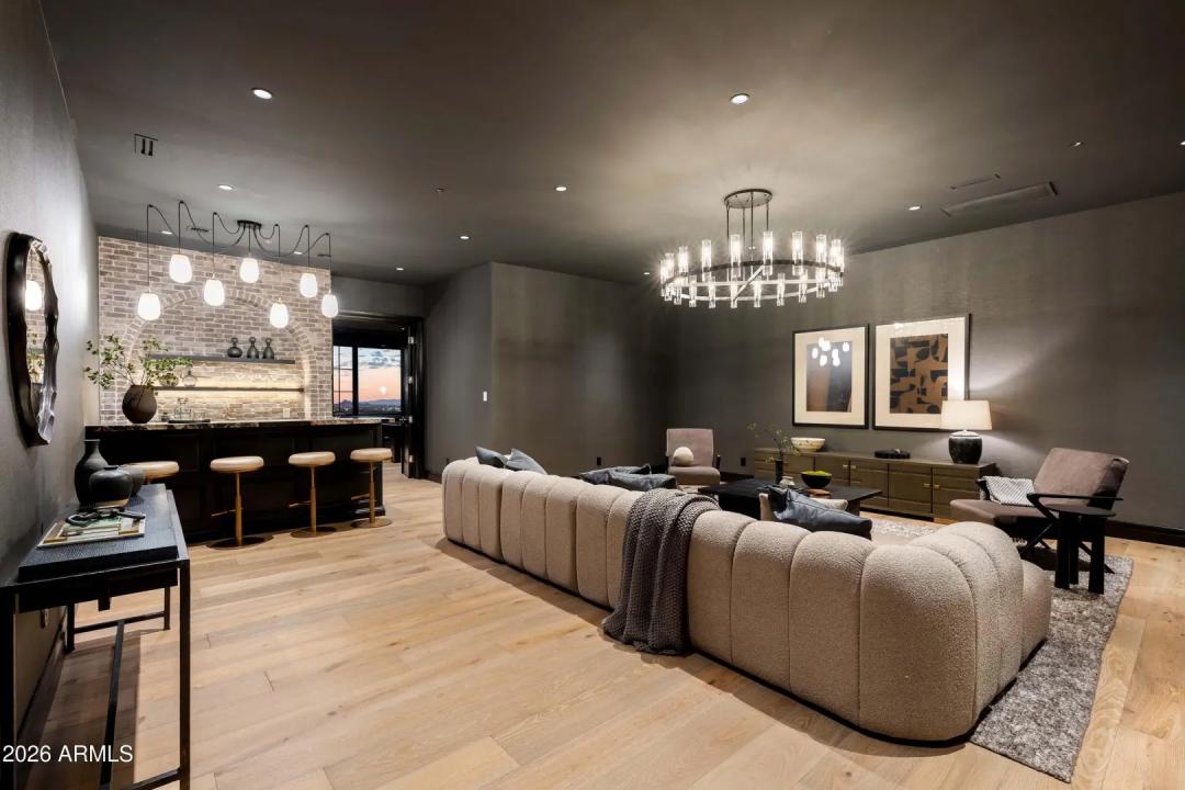 Real Estate Picture 54