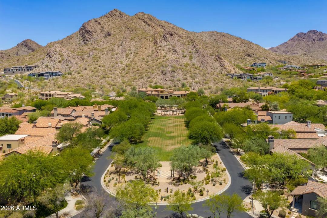Real Estate Picture 64