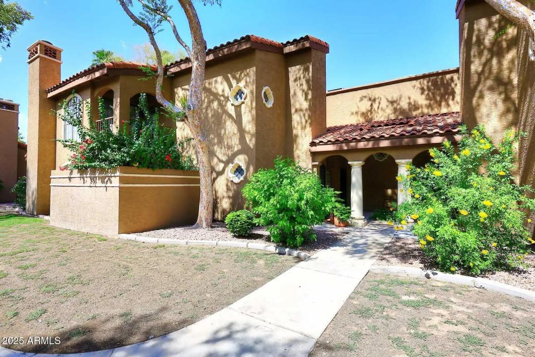 Real Estate Picture 2