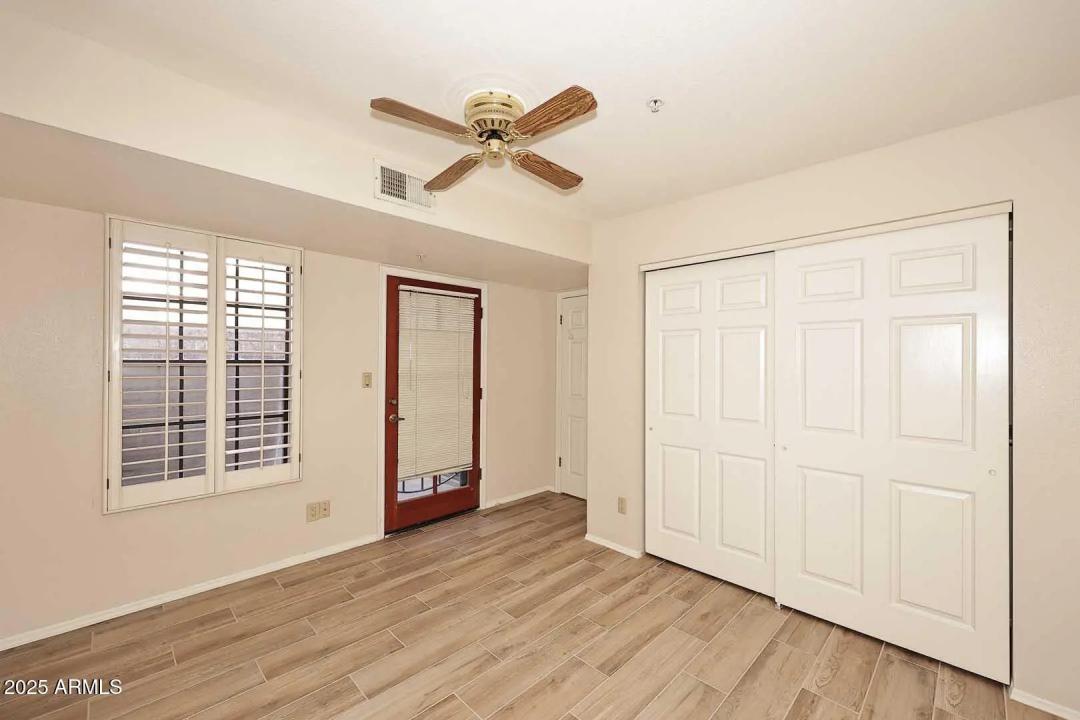 Real Estate Picture 14