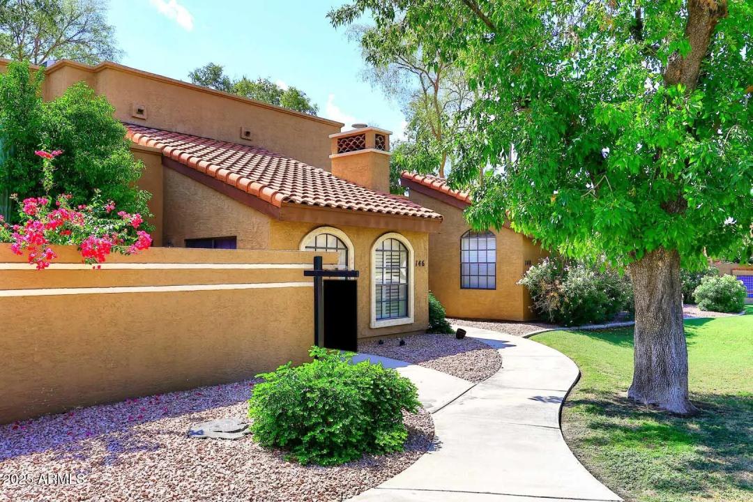 Real Estate Picture 20