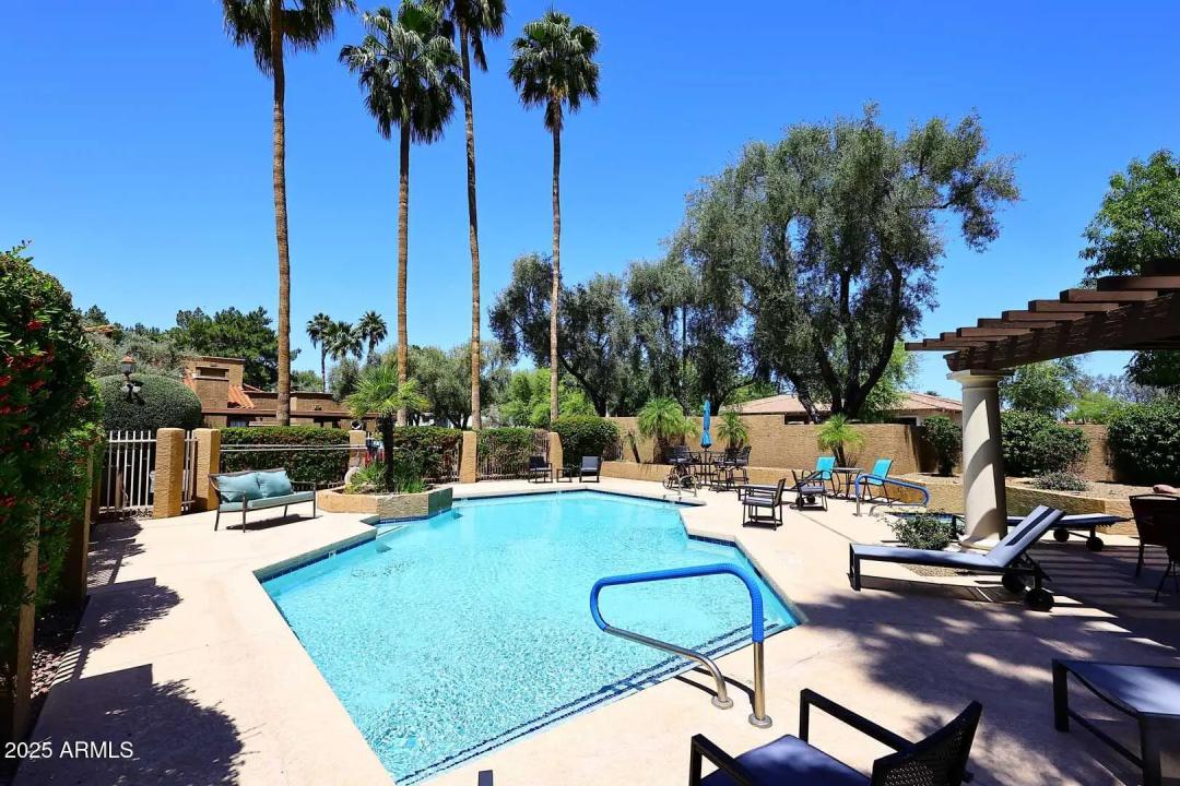 Real Estate Picture 22