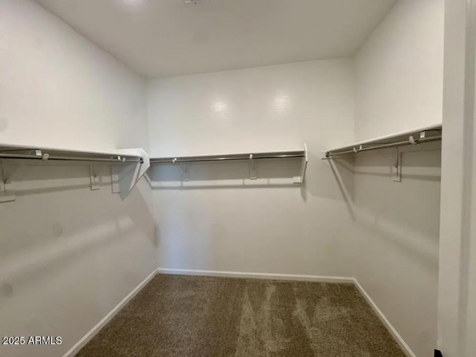 Real Estate Picture 16