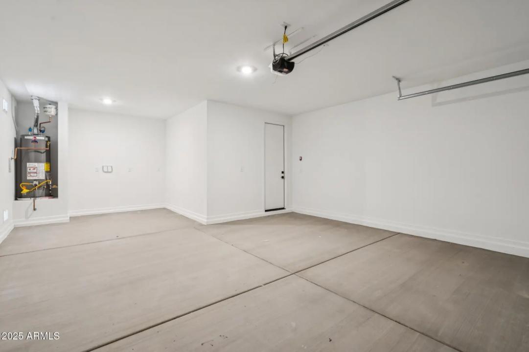 Real Estate Picture 33