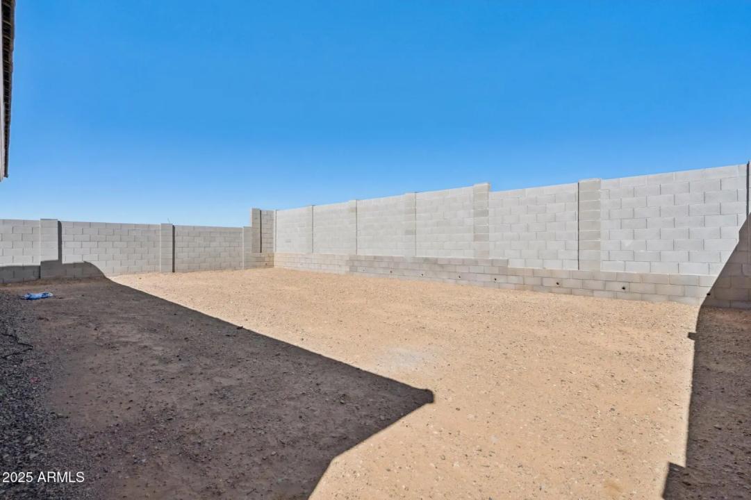 Real Estate Picture 34