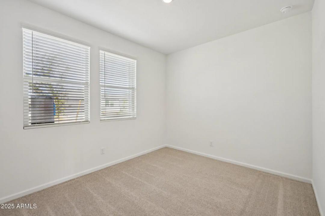 Real Estate Picture 20