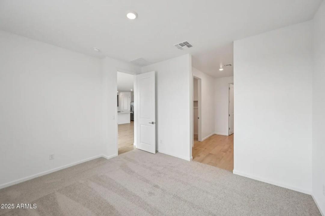 Real Estate Picture 26