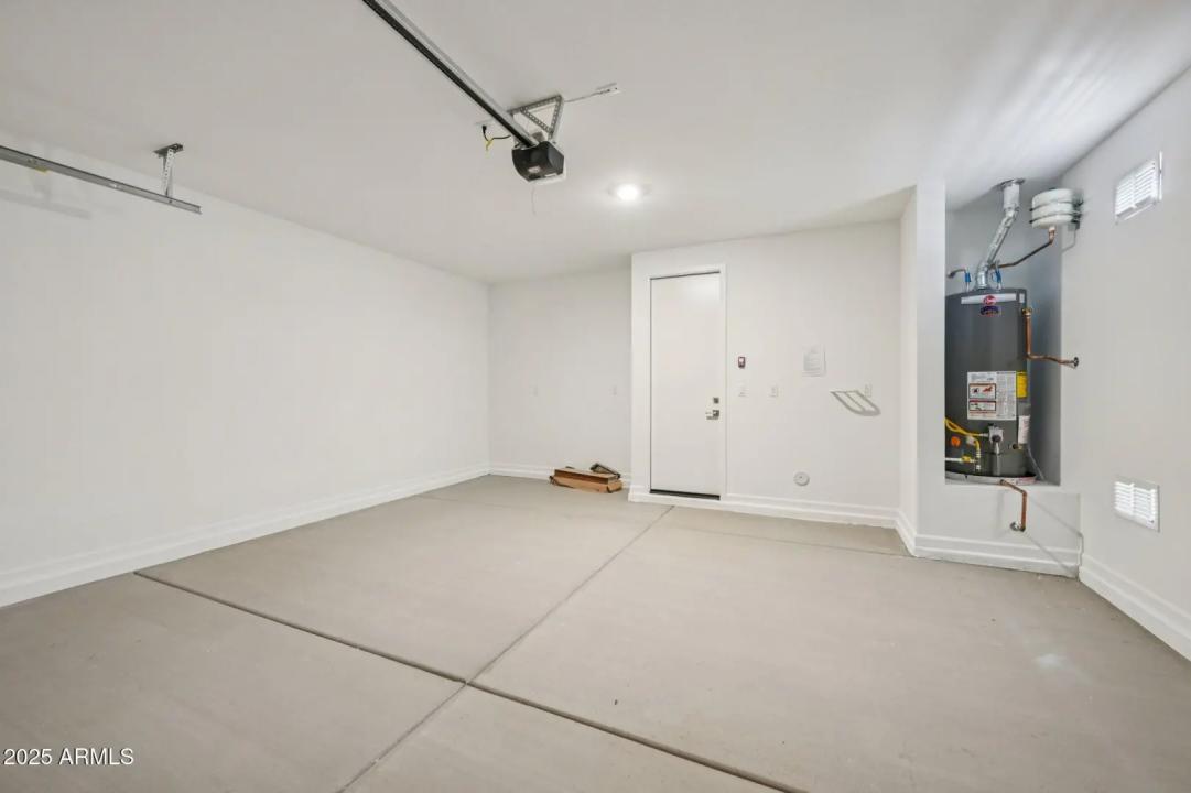 Real Estate Picture 32