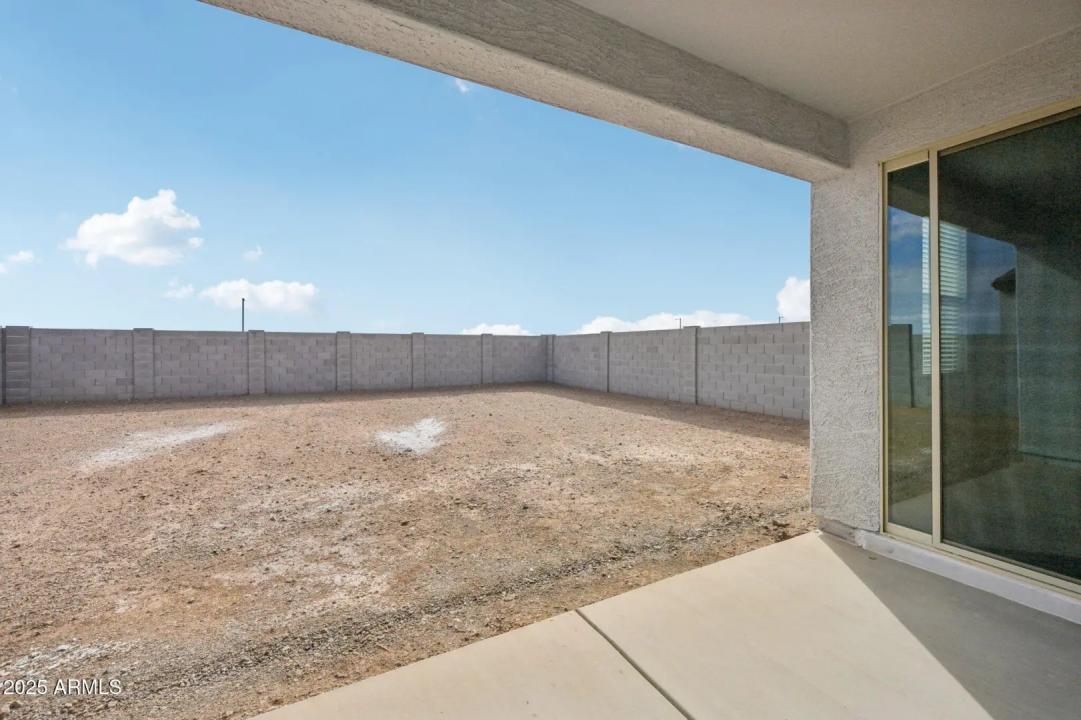 Real Estate Picture 33