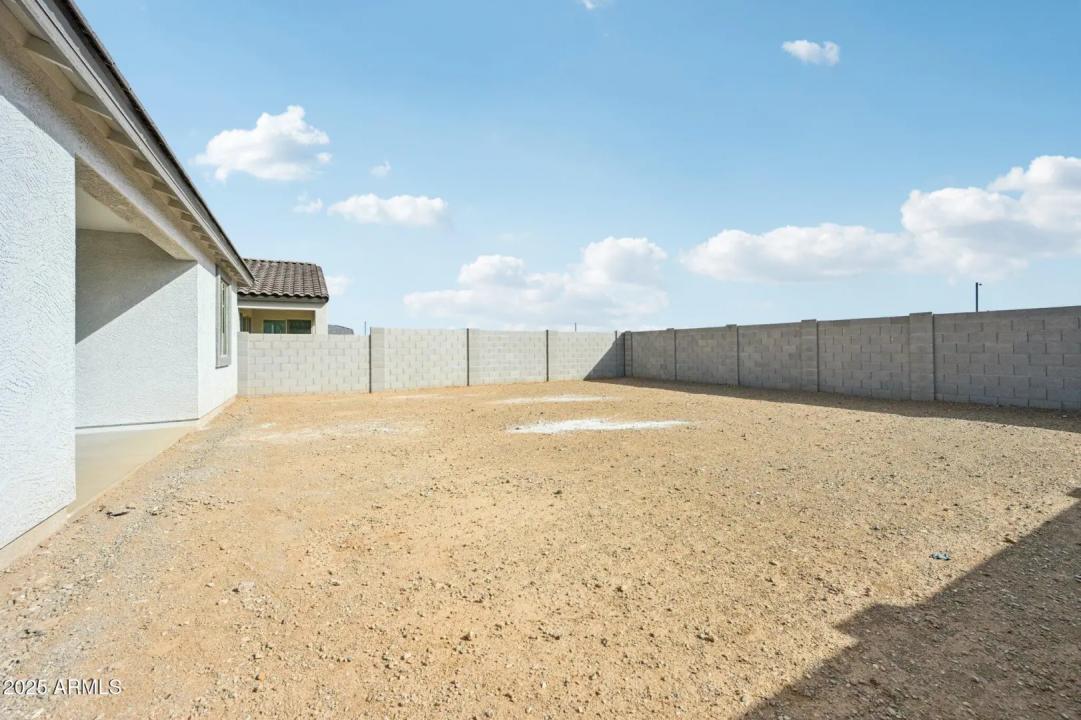 Real Estate Picture 37