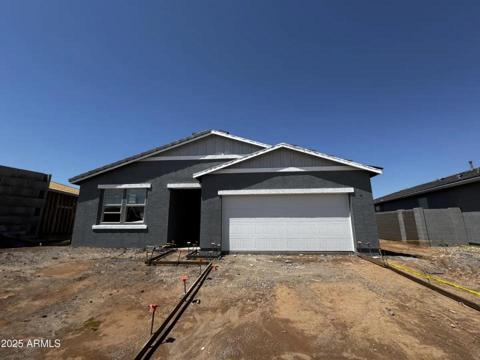 Real Estate Picture 2