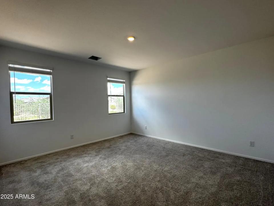 Real Estate Picture 20