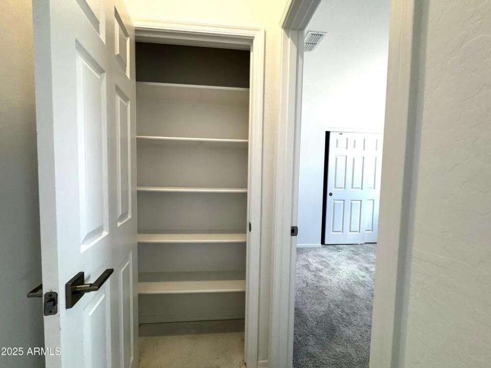 Real Estate Picture 34