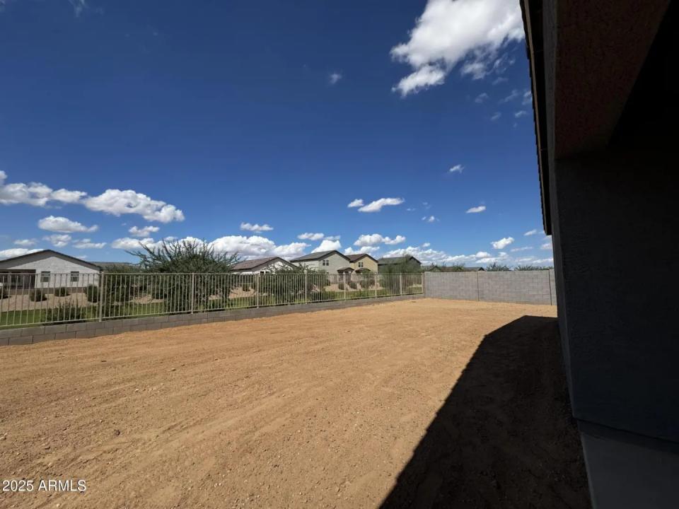 Real Estate Picture 26