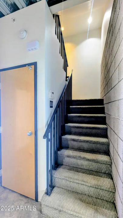 Real Estate Picture 7