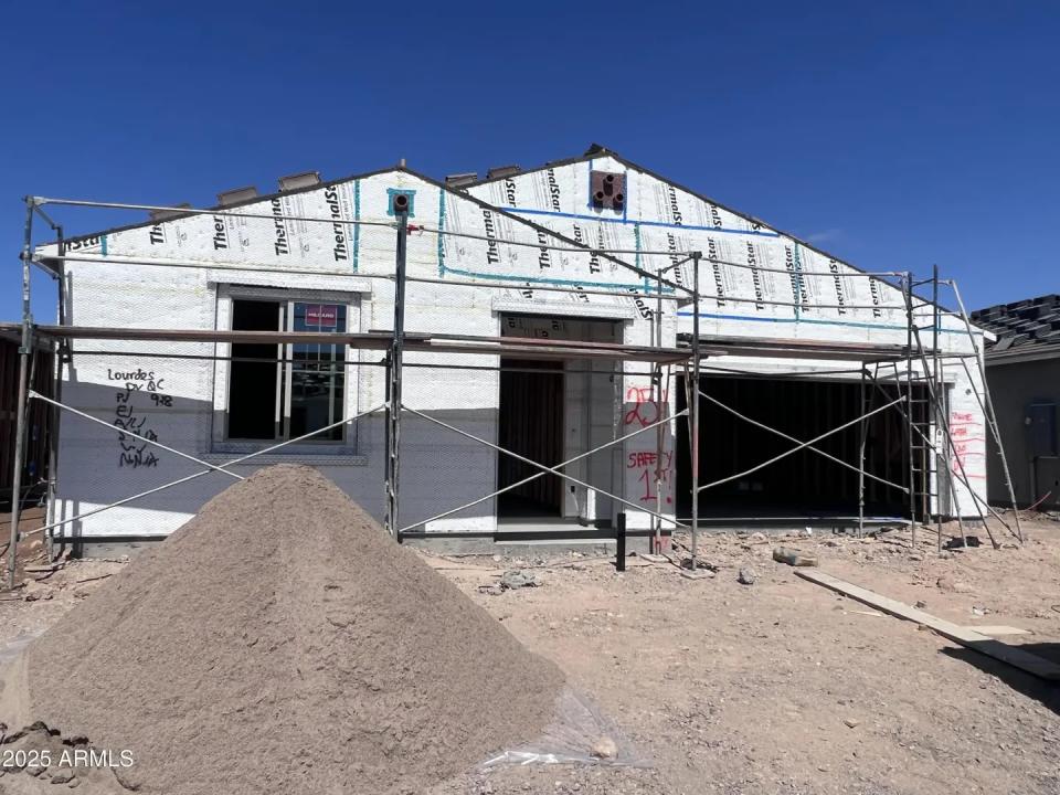 Real Estate Picture 2