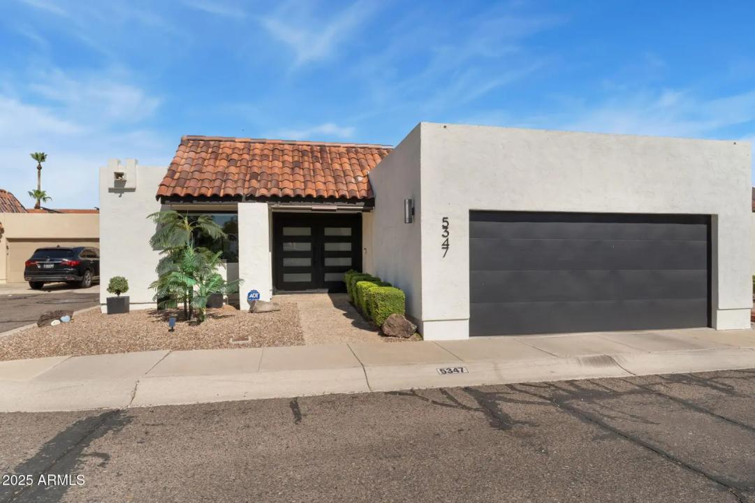 Real Estate Picture 1