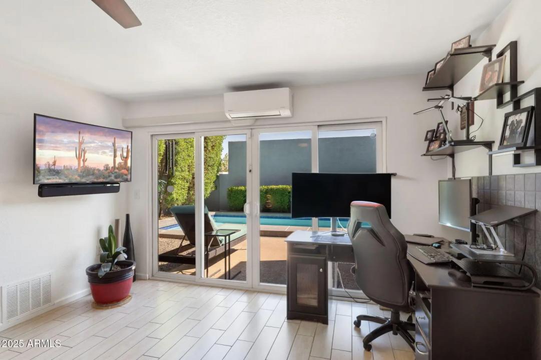 Real Estate Picture 30