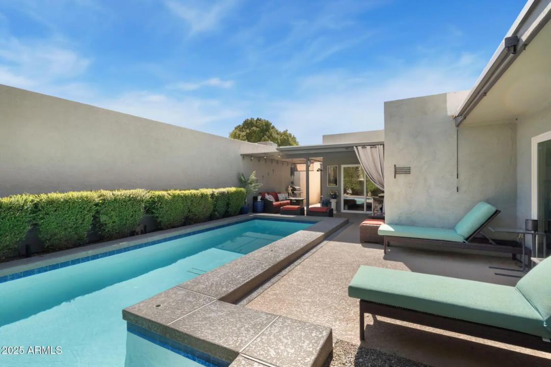 Real Estate Picture 36