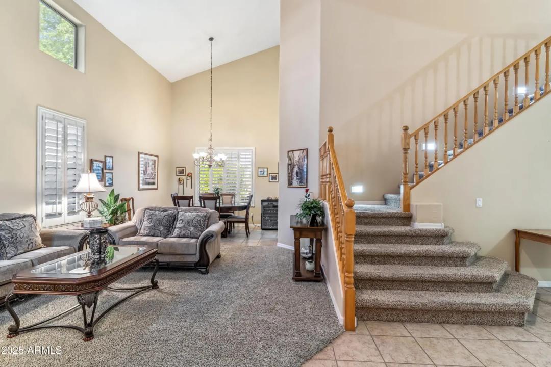 Real Estate Picture 3