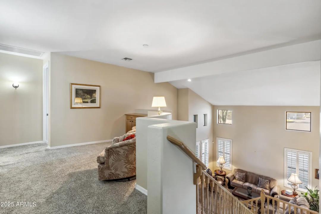 Real Estate Picture 16