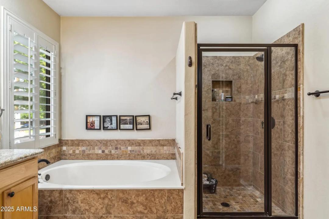 Real Estate Picture 23