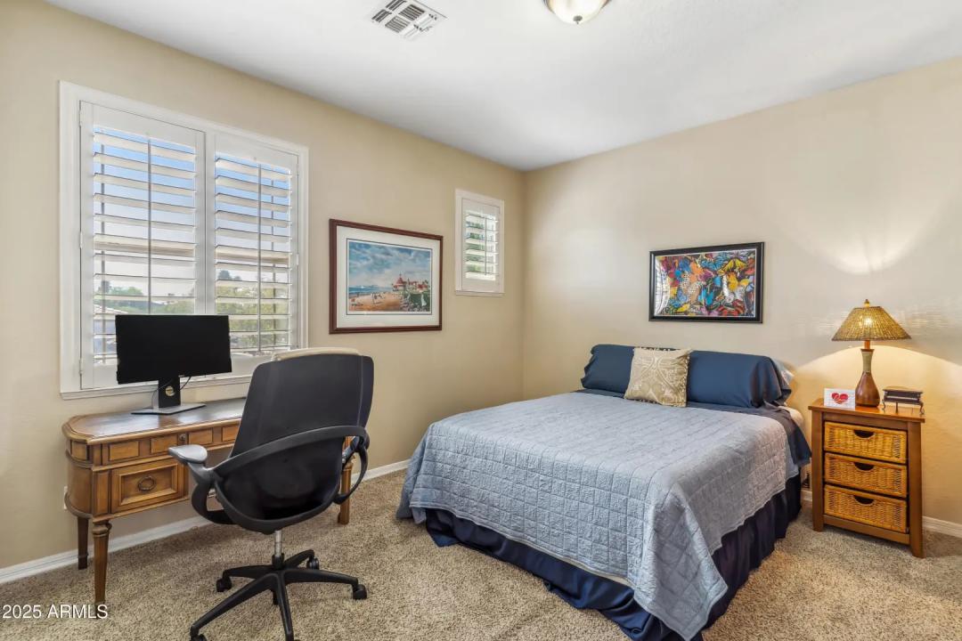 Real Estate Picture 26