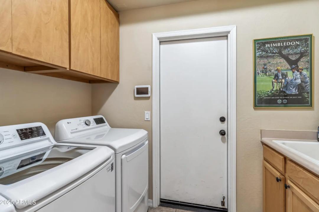 Real Estate Picture 32