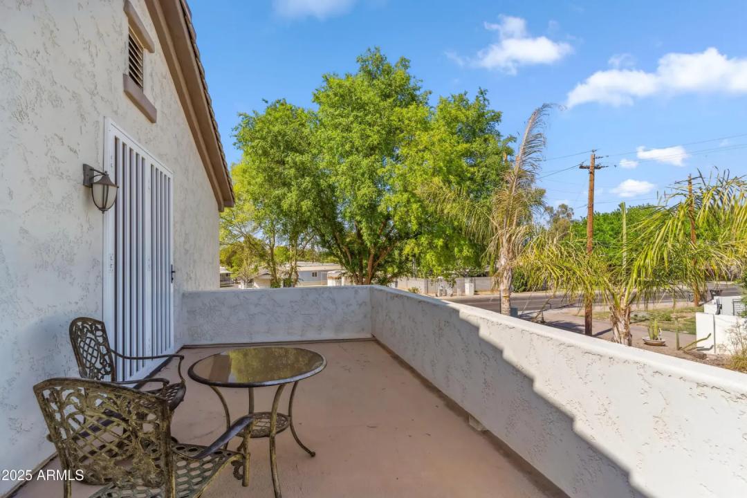 Real Estate Picture 40