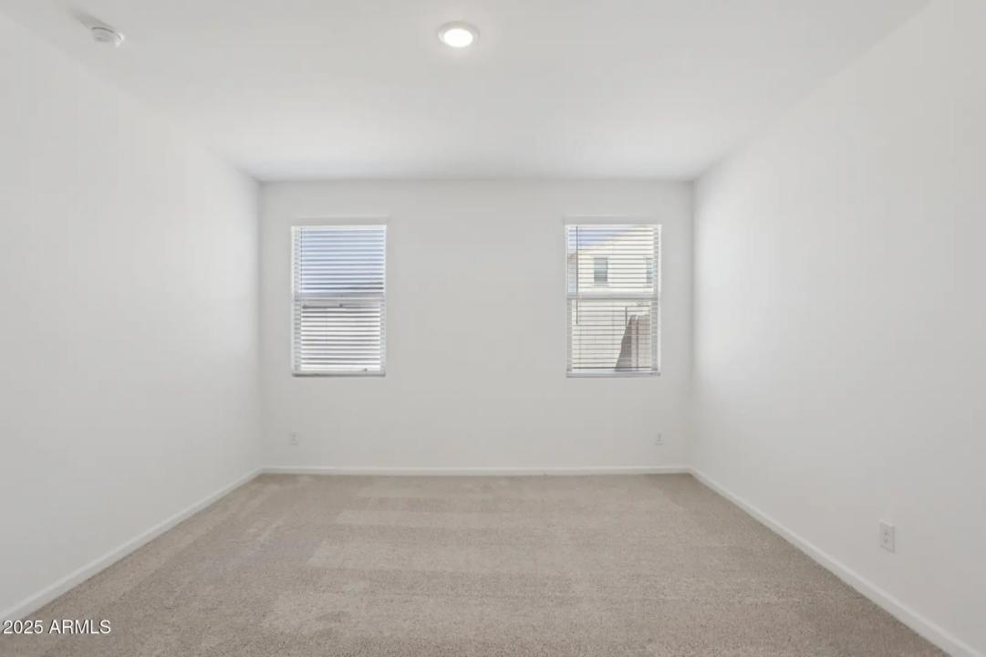 Real Estate Picture 21