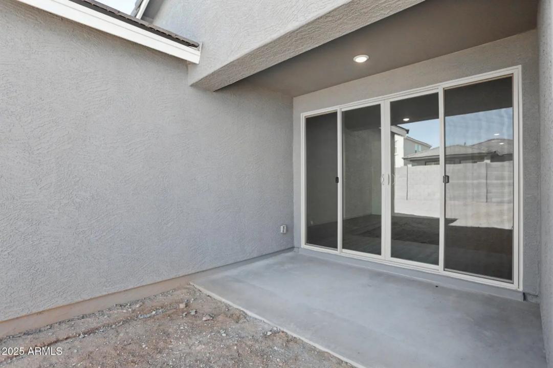 Real Estate Picture 33