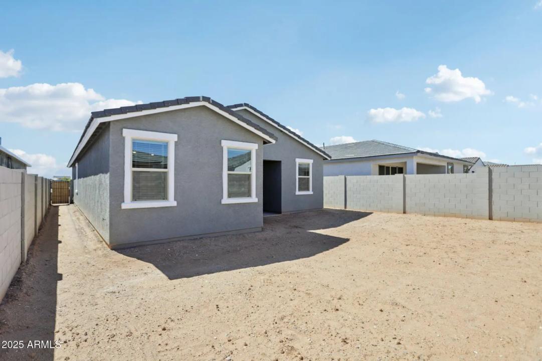 Real Estate Picture 34