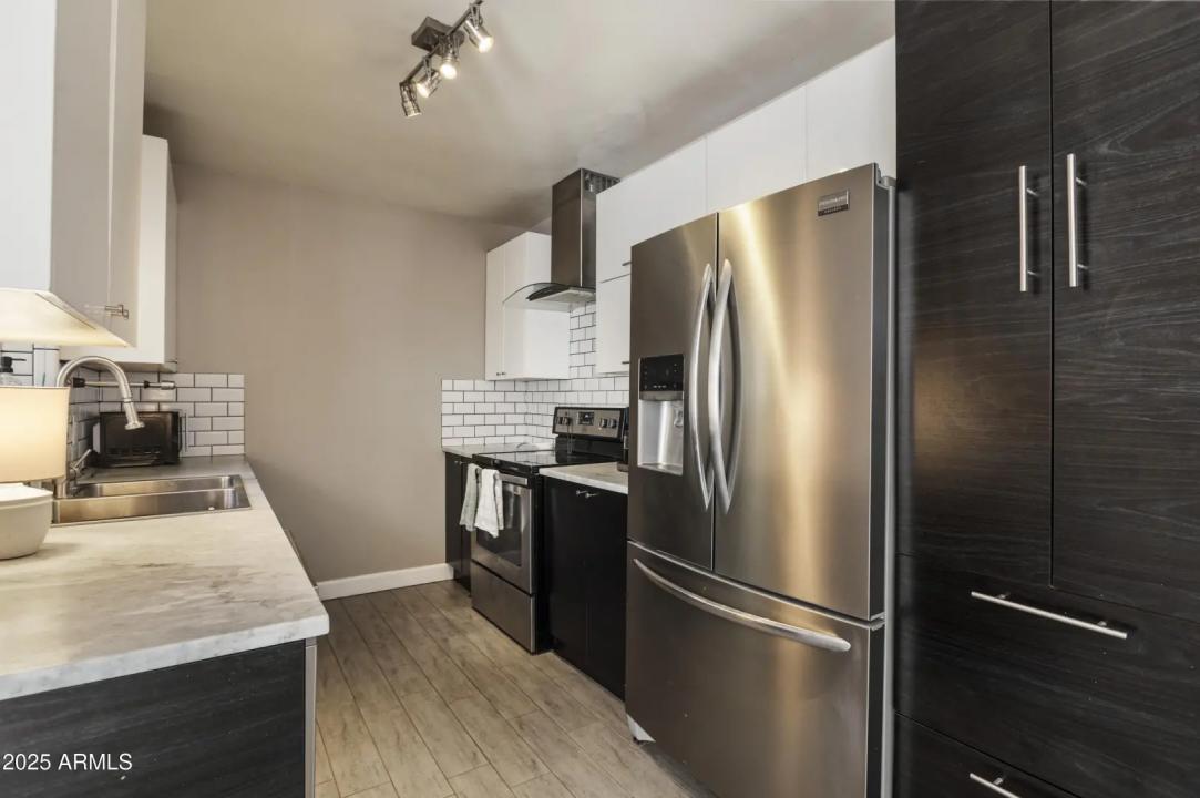 Real Estate Picture 2