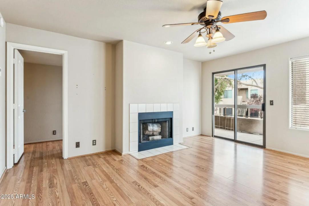 Real Estate Picture 4