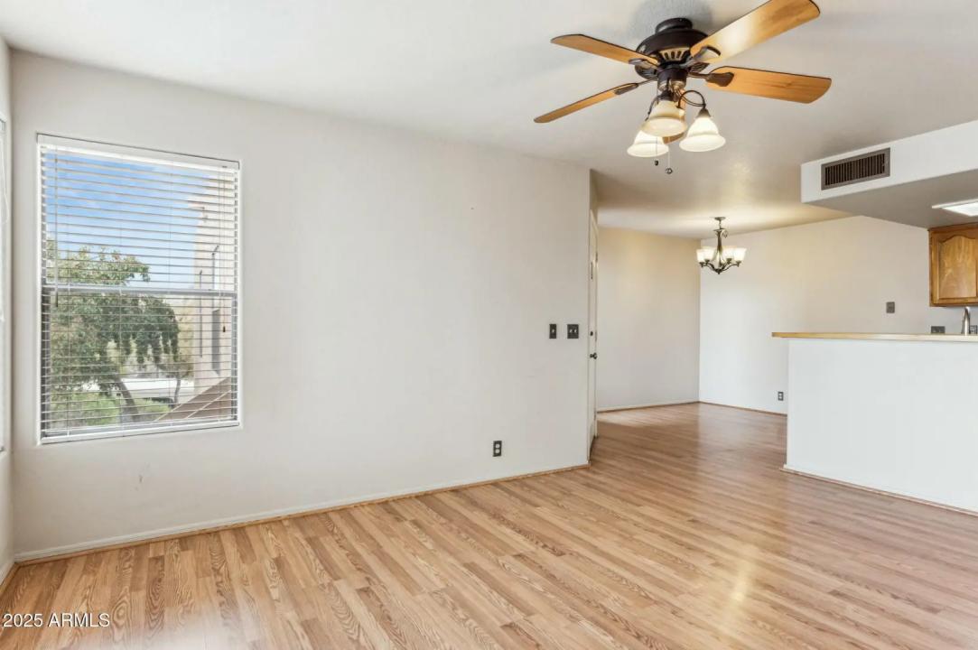 Real Estate Picture 6