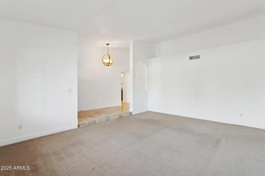 Real Estate Picture 6