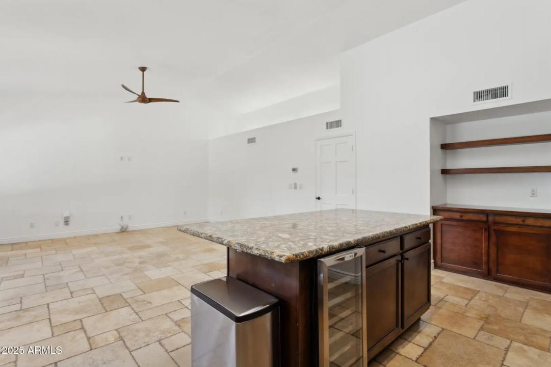 Real Estate Picture 15