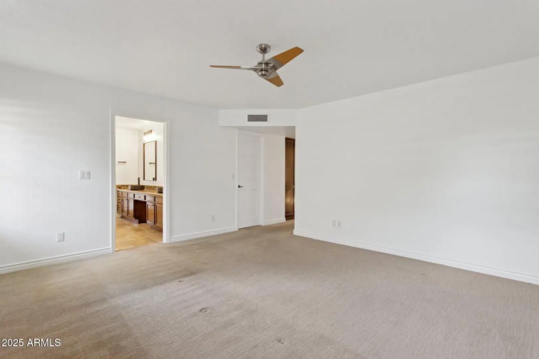 Real Estate Picture 19