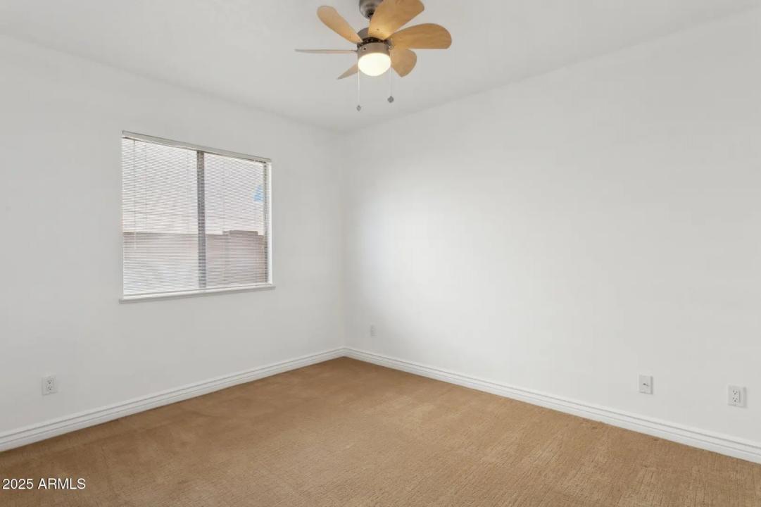 Real Estate Picture 32