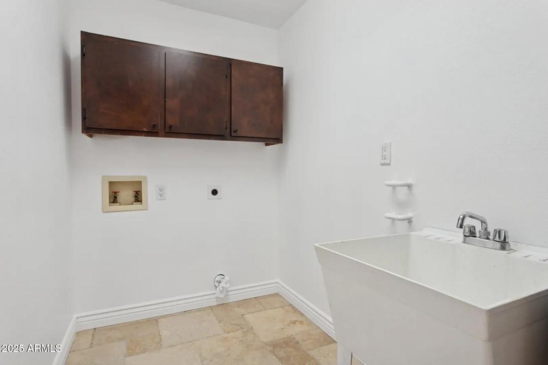 Real Estate Picture 36