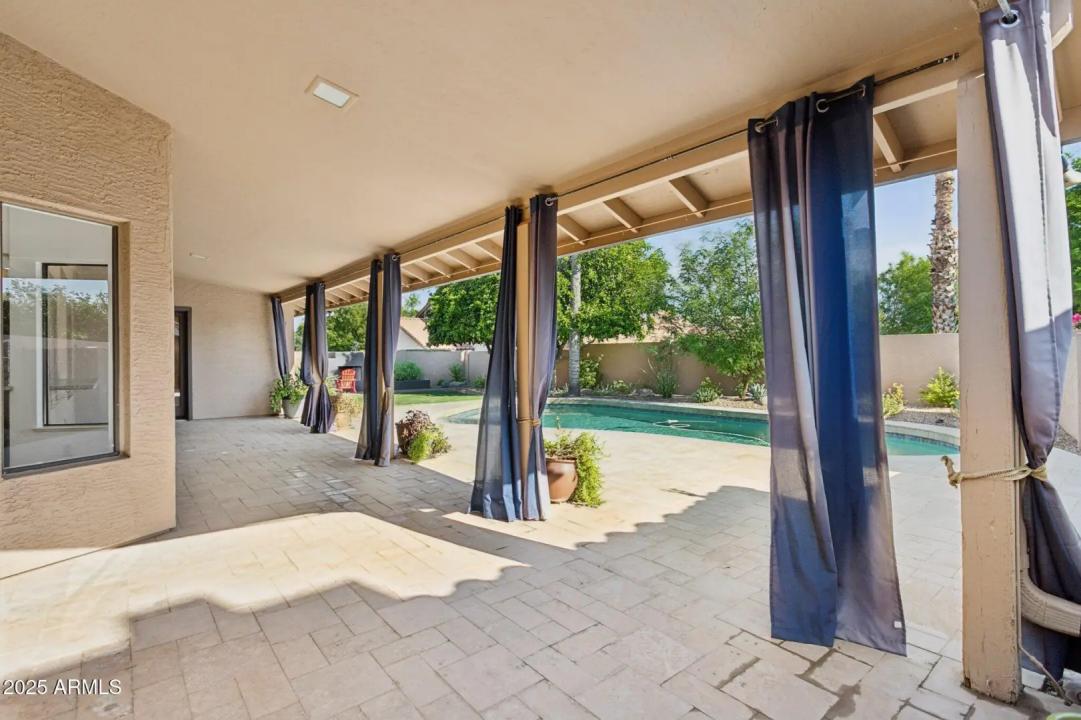 Real Estate Picture 37