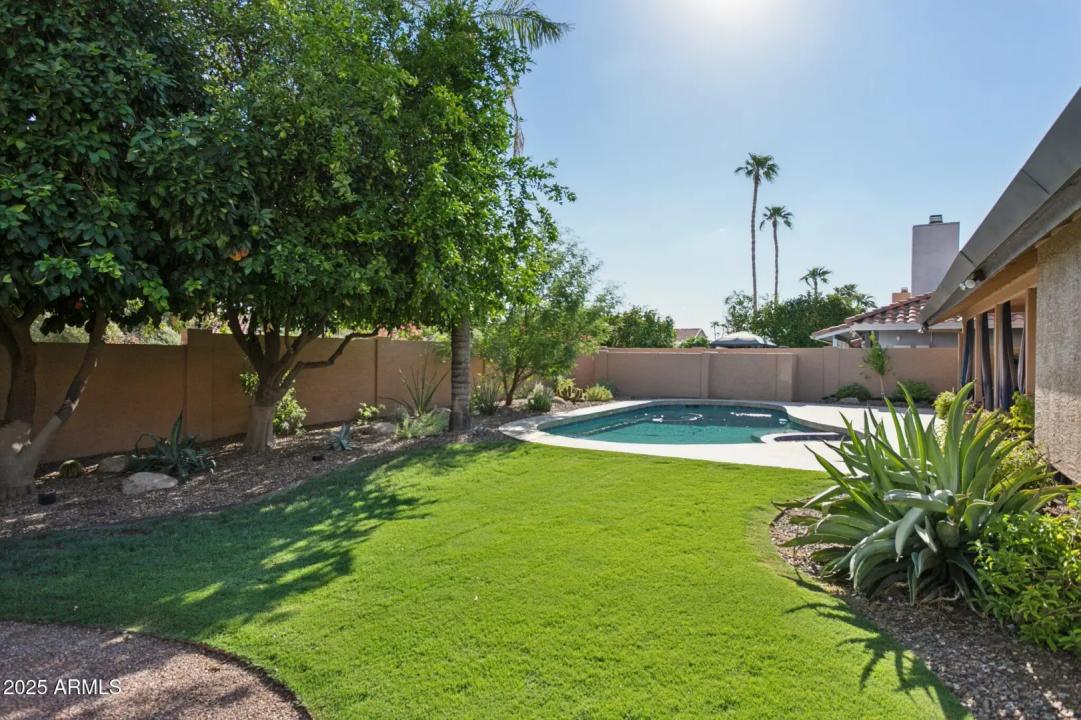 Real Estate Picture 42