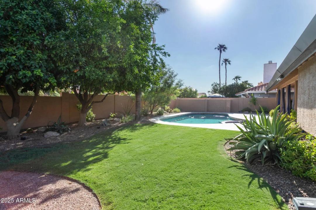 Real Estate Picture 43