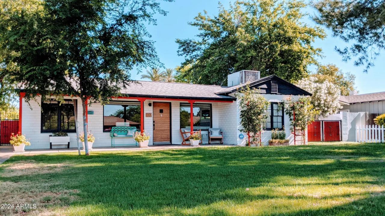 Real Estate Picture 1