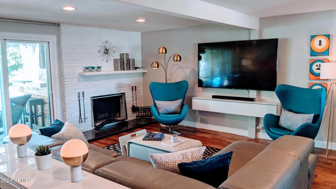 Real Estate Picture 9
