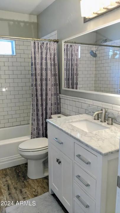 Real Estate Picture 14