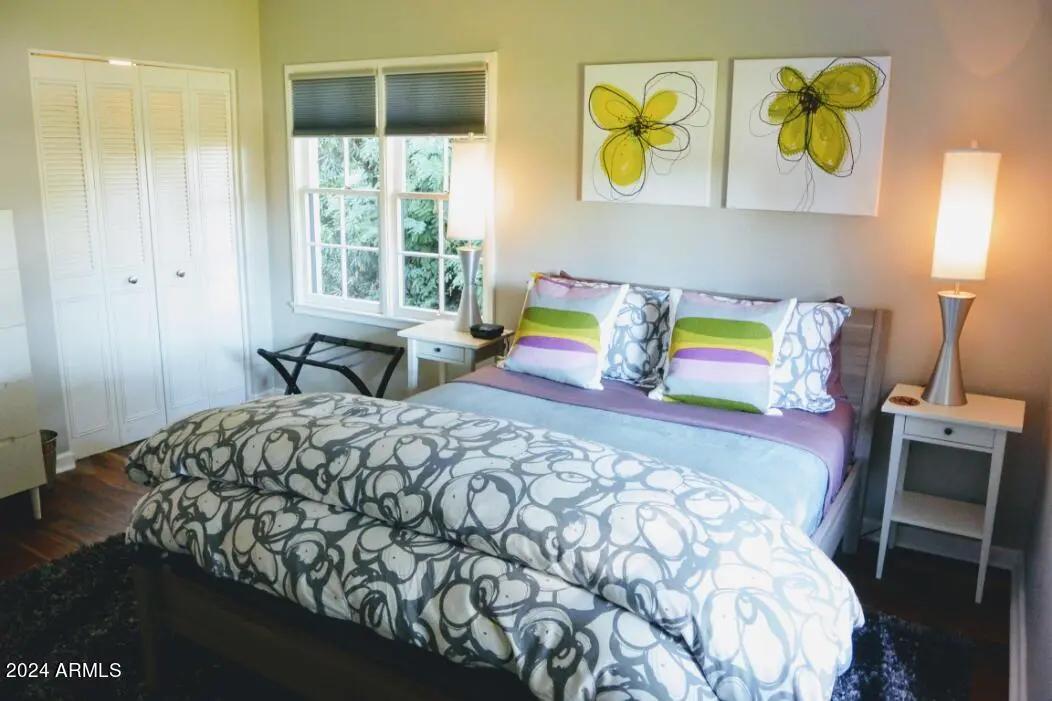 Real Estate Picture 16