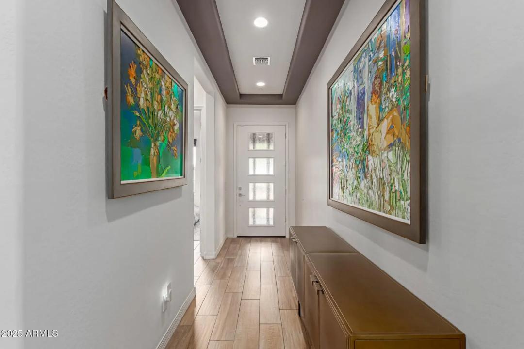 Real Estate Picture 5
