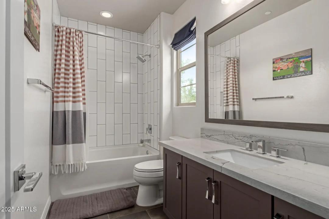 Real Estate Picture 39